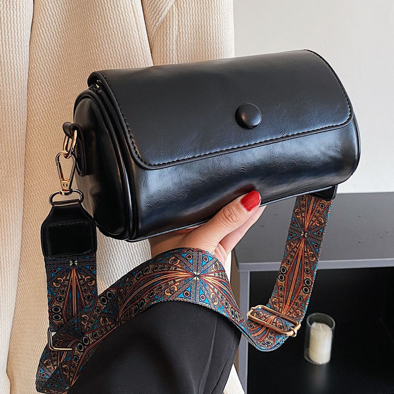 Wholesale PU Messenger Broadband Single Shoulder Cylinder Bag